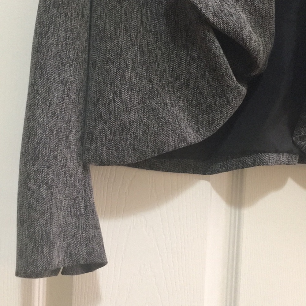 Blazer - Picture 2 of 7